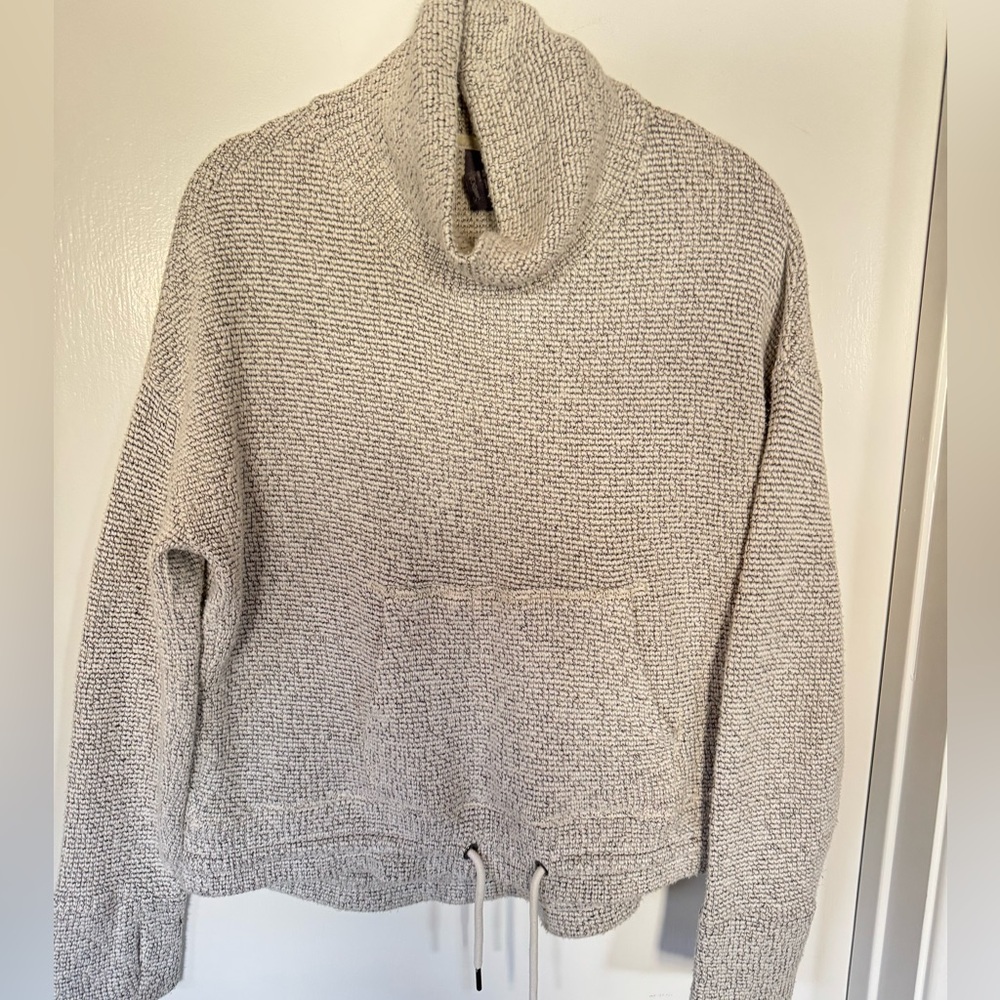 Sweaty BettyTurtleneck Sweater